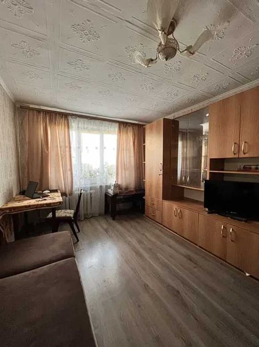 Продам 2-х кімнатну квартиру