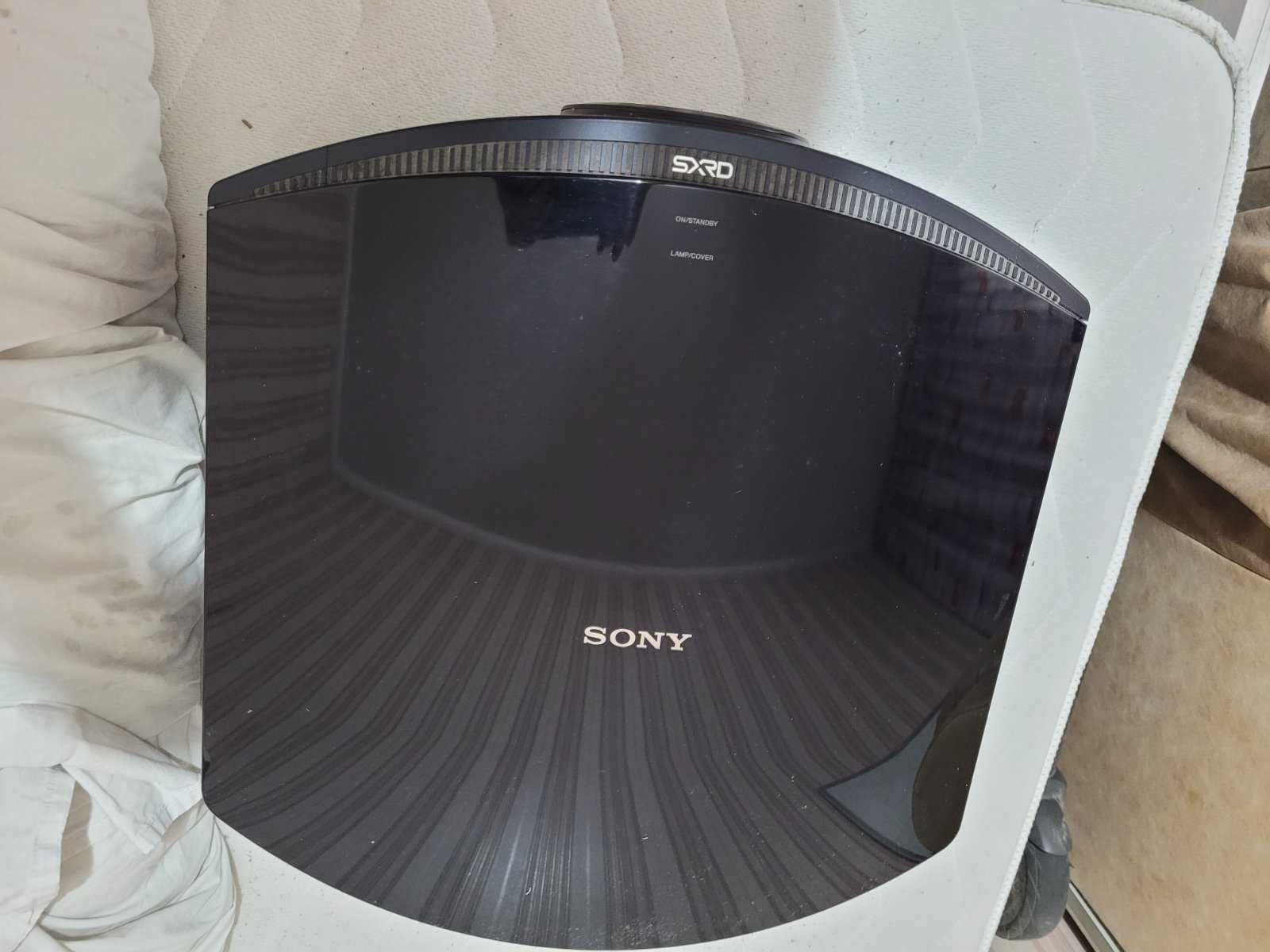 Мультимедійний проектор Sony VPL-VW95ES
