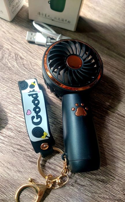 Wentylator, wiatraczek kieszonkowy na usb Nowy DianaDi, zawieszka+brel
