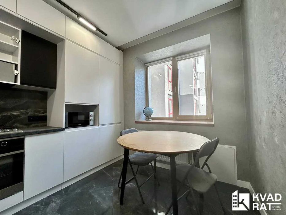 Здається 1к квартира, середній поверх