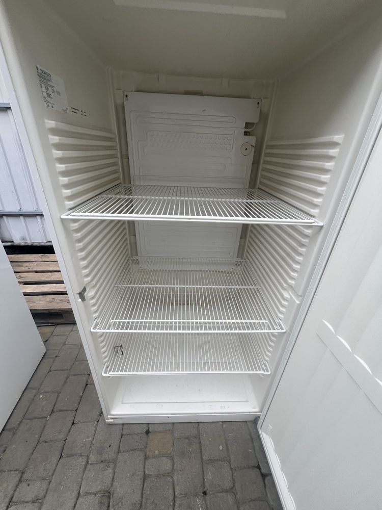 Холодильник Liebherr profi line, 2 шт.