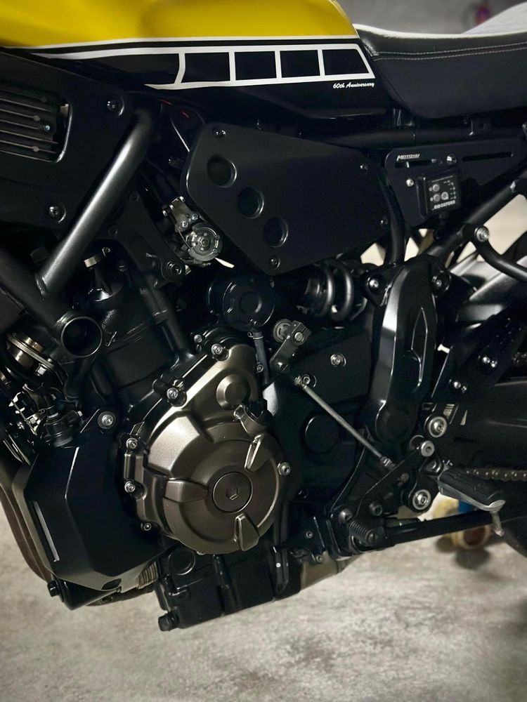 Yamaha xsr 700 edição 60 aniversário