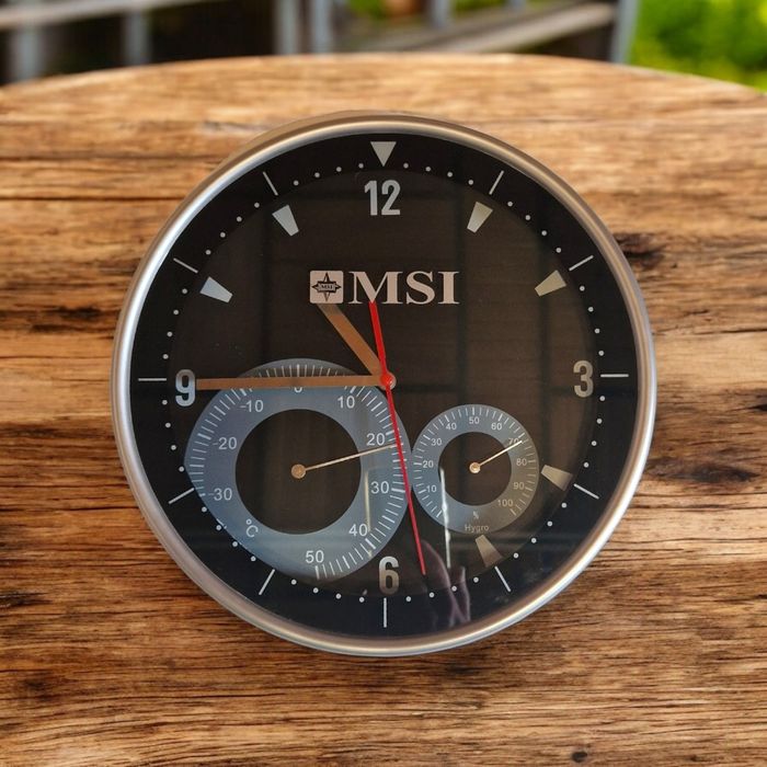 Zegar ścienny MSI - limitowana edycja