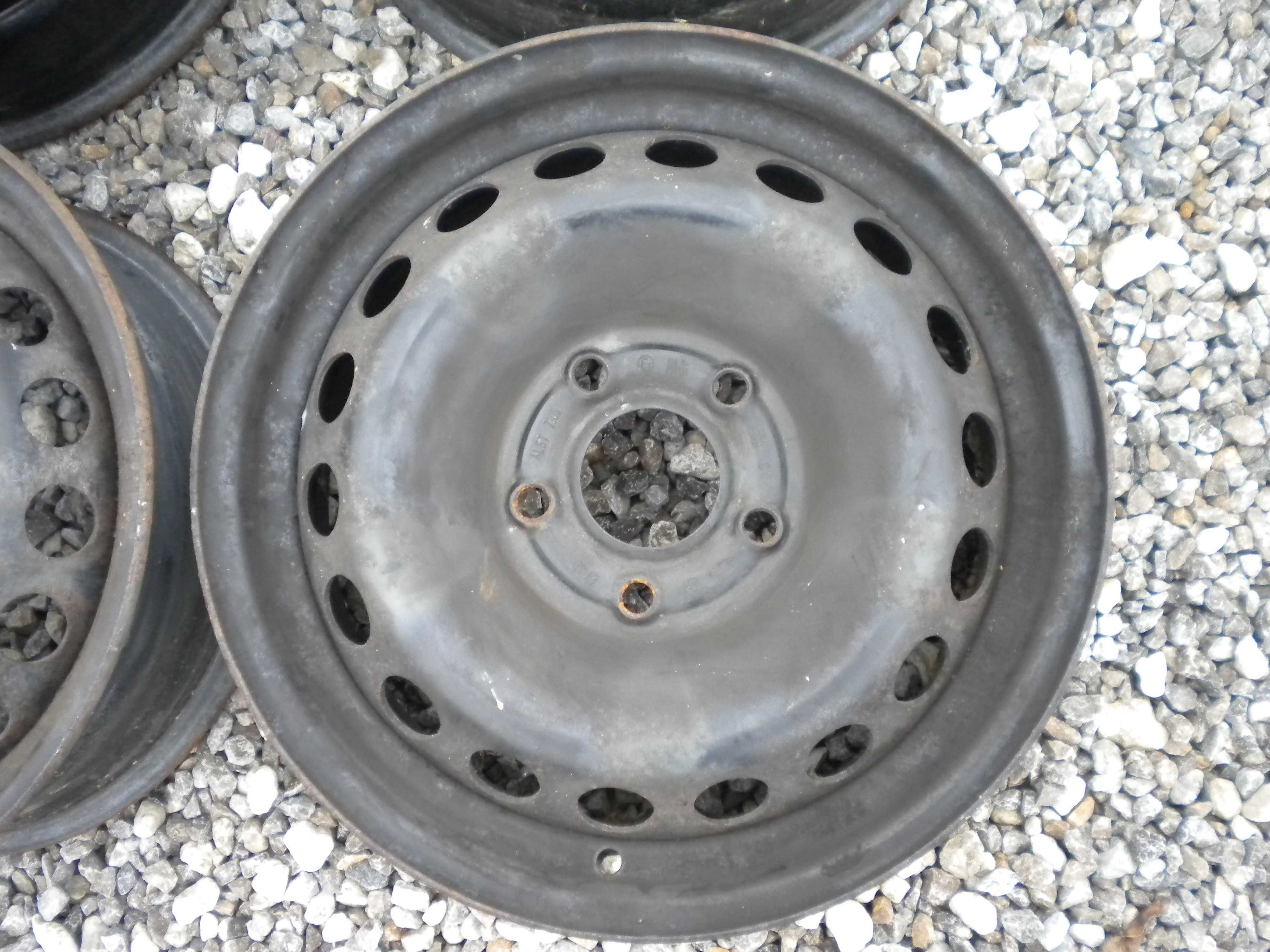 Felgi stalowe 15 5x114,3 et43 Renault Megane III Scenic III