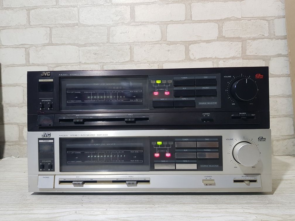 Стерео усилитель/підсилювач JVC AK300 8 Ом: 2x55 Вт б/у з Німеччини+1ч