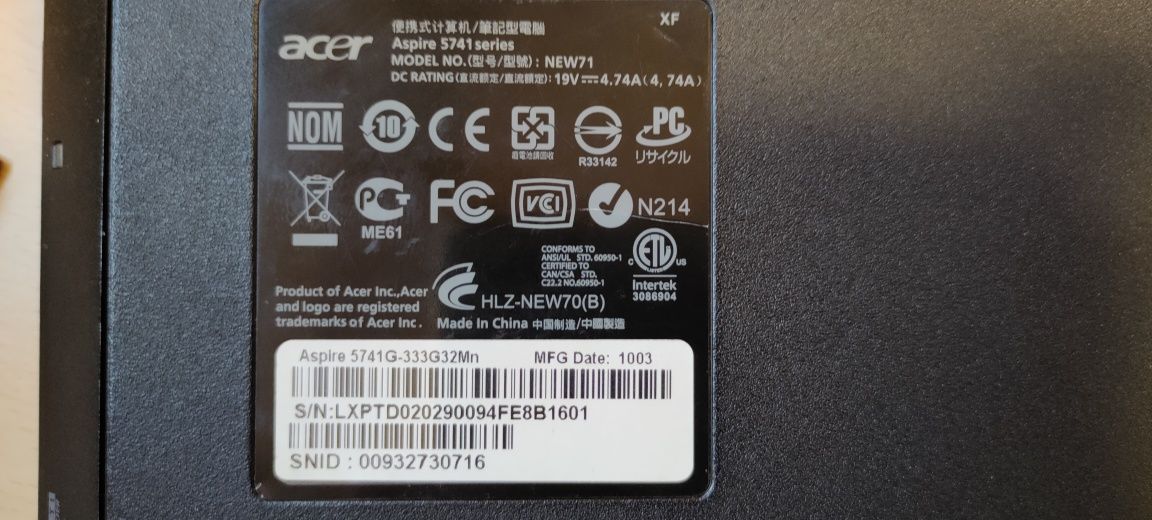 Laptop Acer używany.