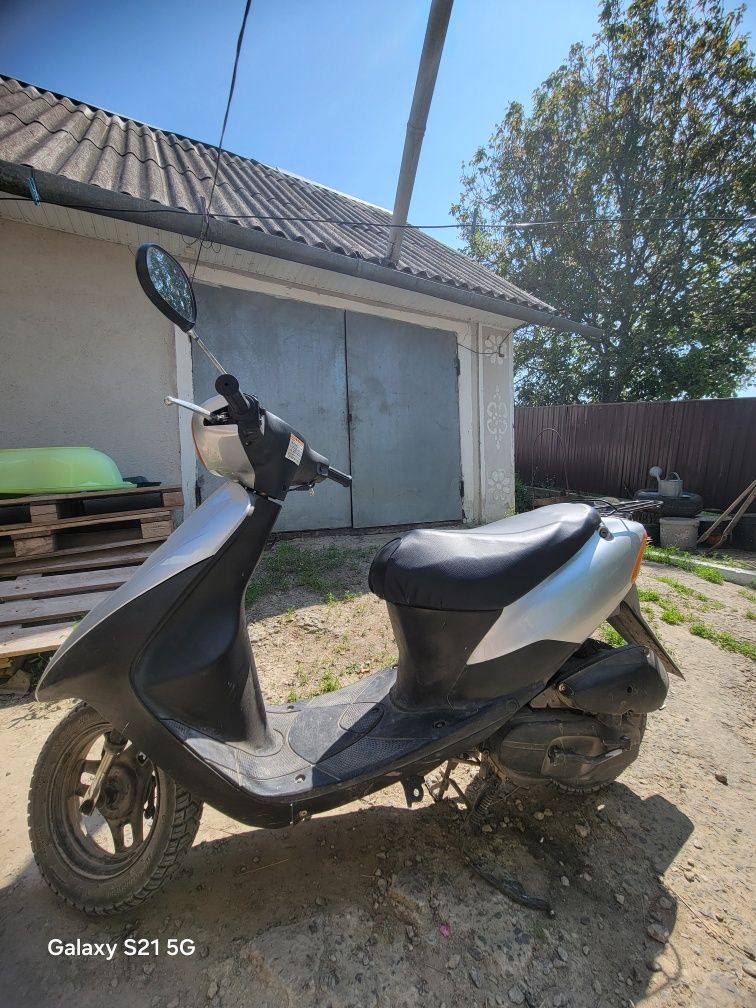 Suzuki lets 2 new