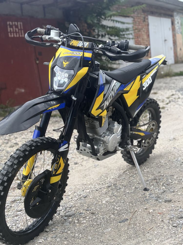 Продам мотоцикл kovi advance300