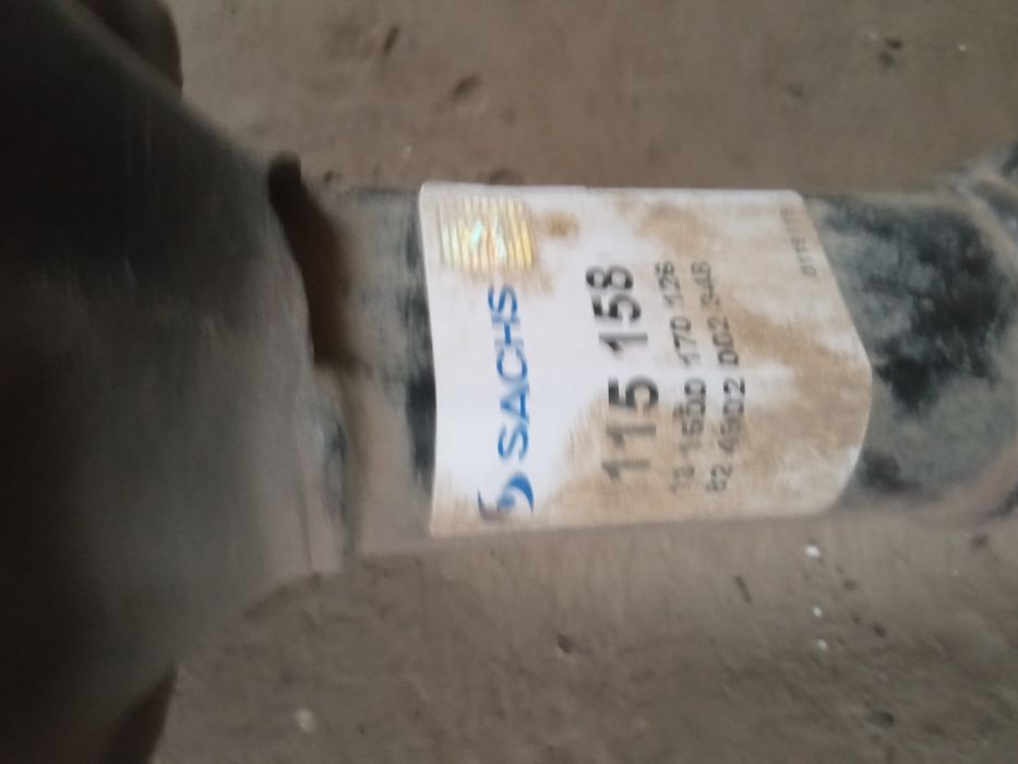 Продам стойки Wolksvagen джета у зборі