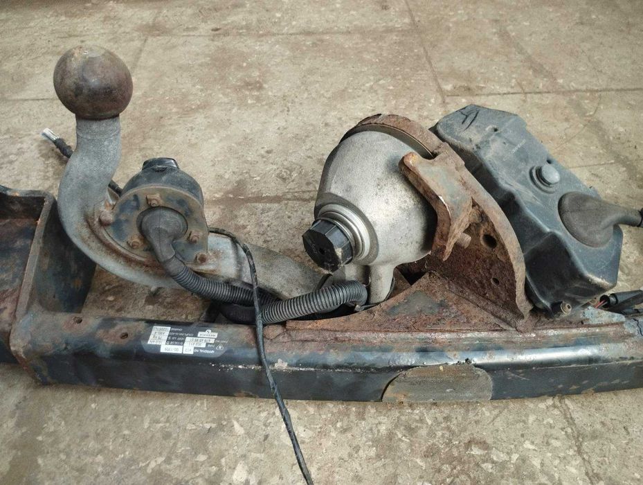 BMW E-90 запчастина б/у