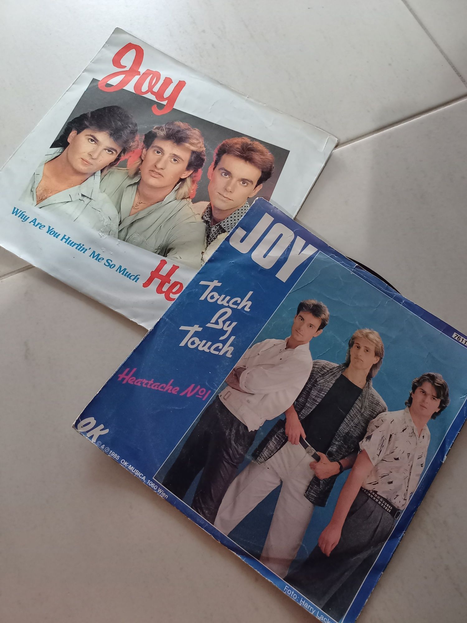 Discos single de vinil Joy 1985 e 86