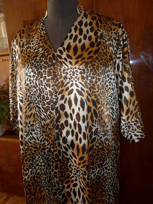 Платье  новое, недорого.