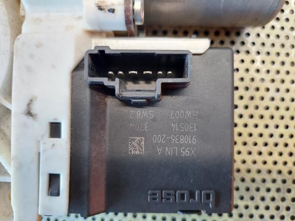 Motor vidro trás esquerdo RENAULT Megane III (BZ0_)