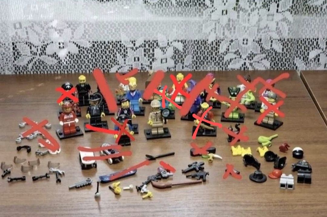 Минифигурки Lego и запчасти