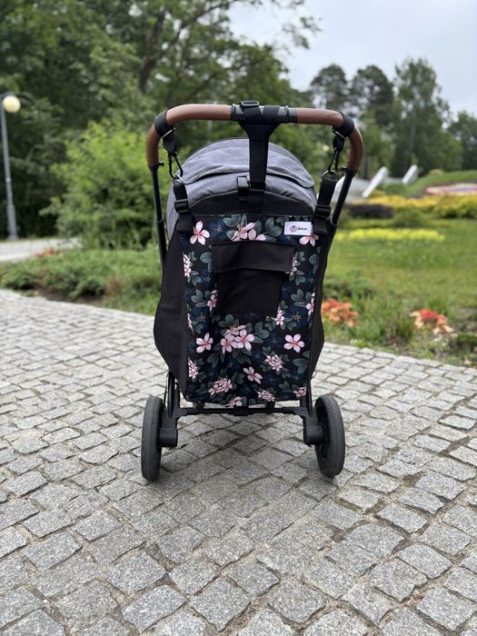 Hamak dostawka do wózka Pinkvin Multimum Jasnino . Pasy bezpieczeństwa