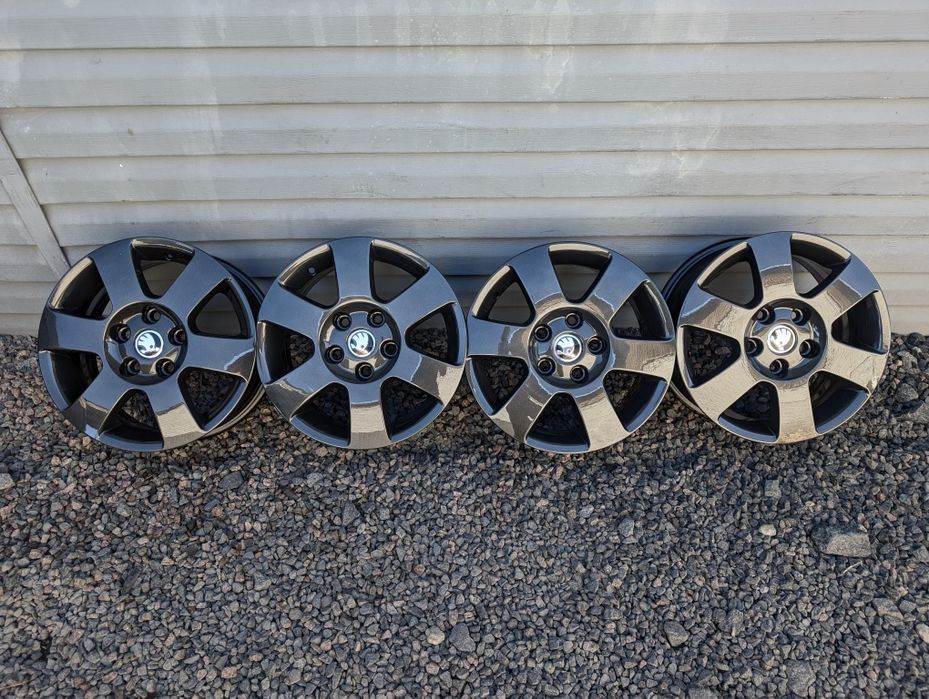 Оригінальні титанові диски Skoda Volkswagen 5*112 R15 5/112 15 ET 47