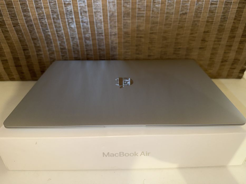 Ідеальний Macbook Air M1 8/256 Silver