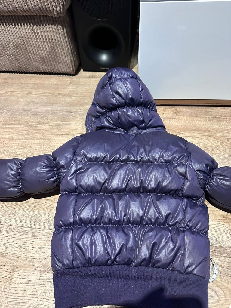 Puchową fioletowa kurtka 4 lata