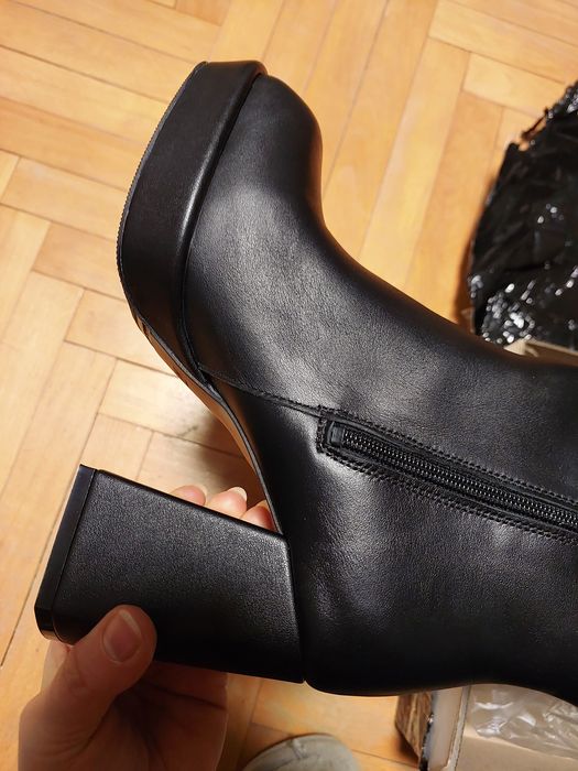 Ботфорти, натуральна шкіра, 36р, на байці