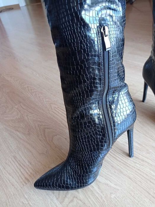 buty na szpilce Wellspring 38