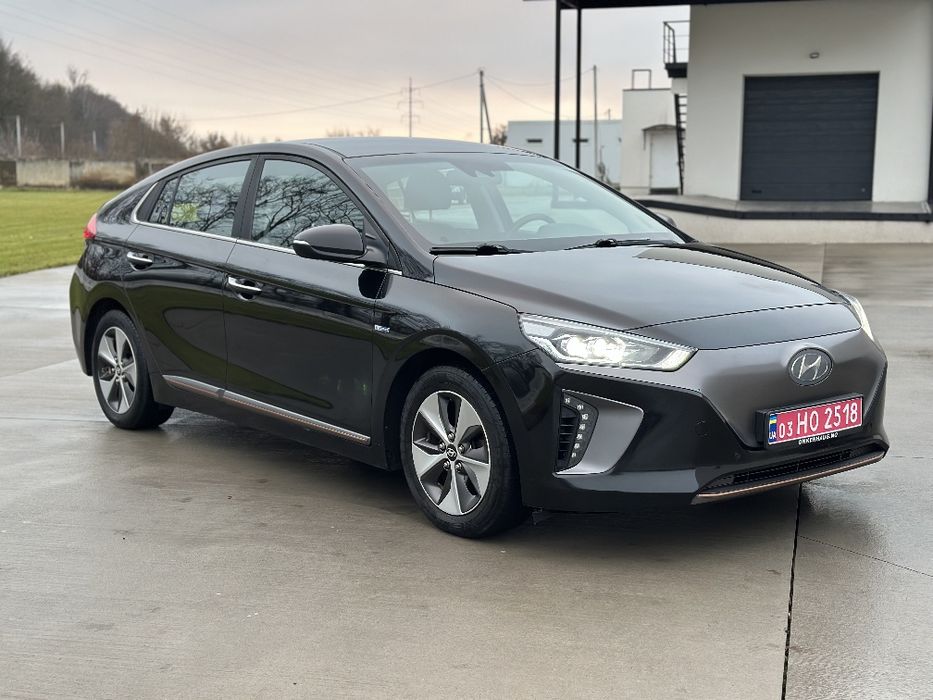 Hyundai Ioniq 2019 рік