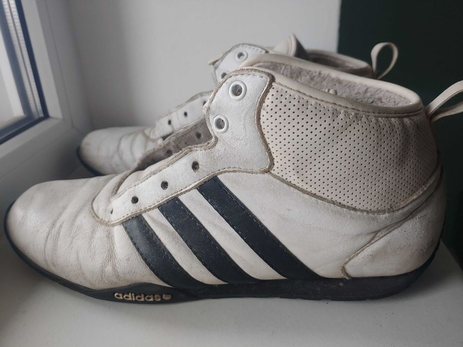 Белые кроссовки Adidas 42р 27,5см