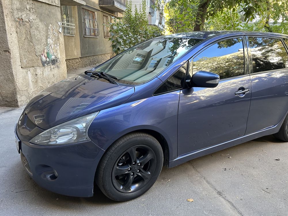 Продам Mitsubishi grandis