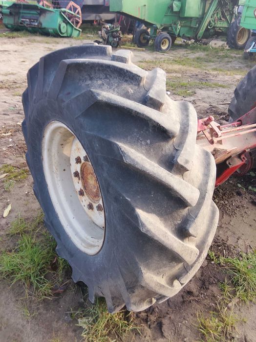 Koło opona 16.9-24 Good Year kombajn International 321