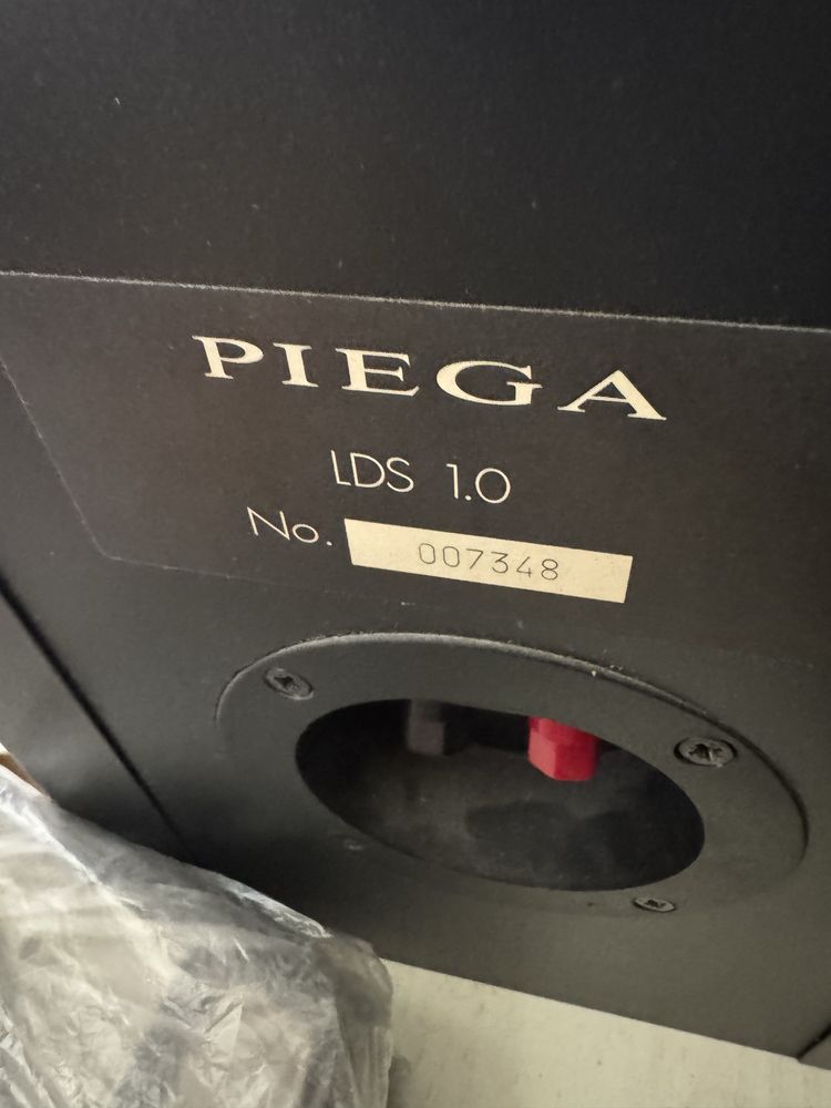 Колонки piega lds 1.0 с мраморными подставками