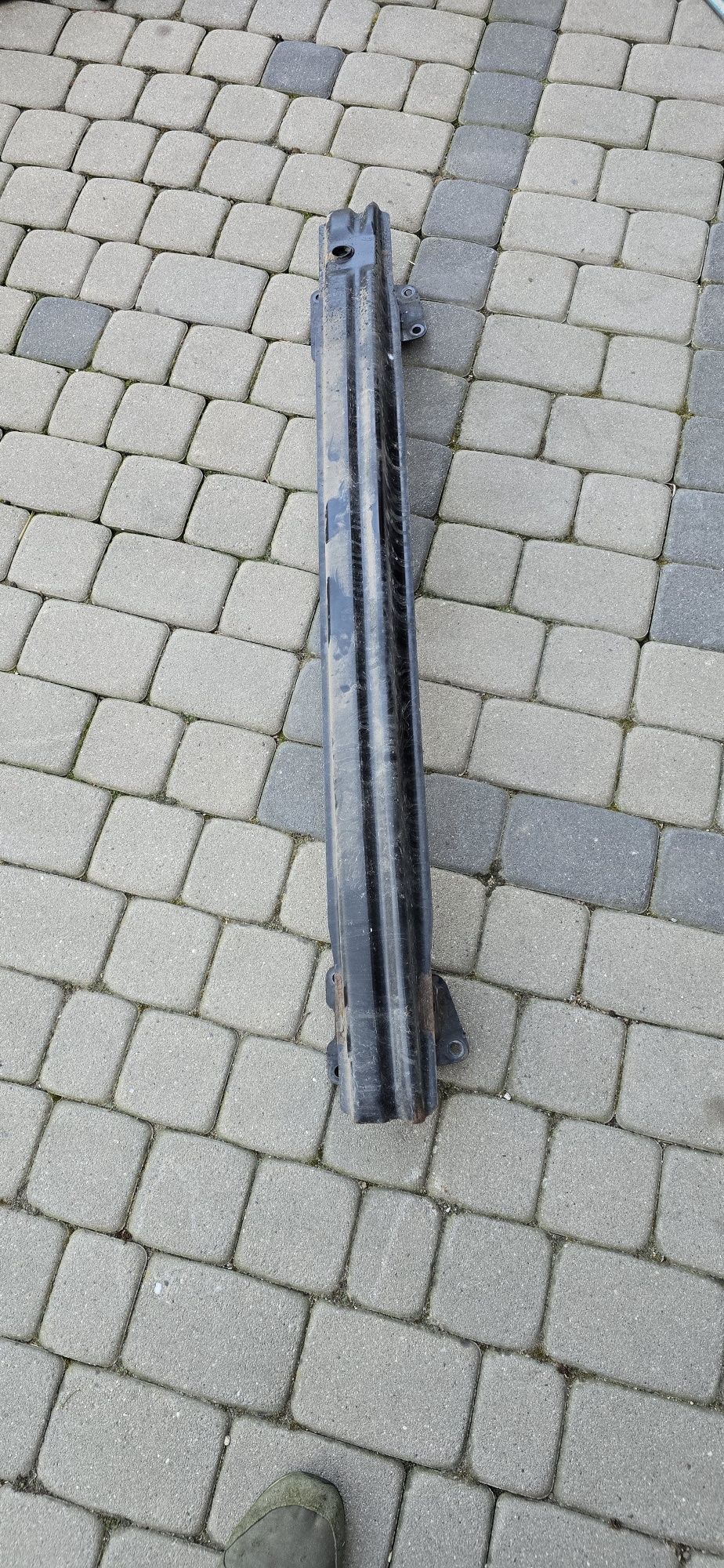 Belka tylna Passat B7