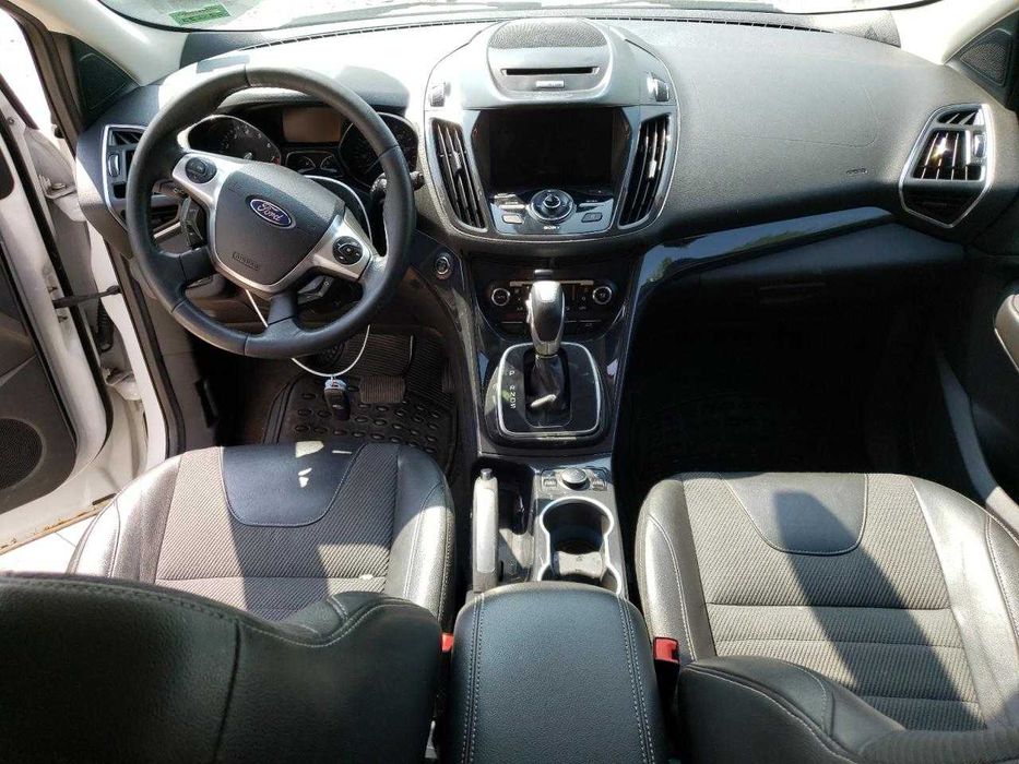 Разборка шрот Ford Escape 3rd gen C520