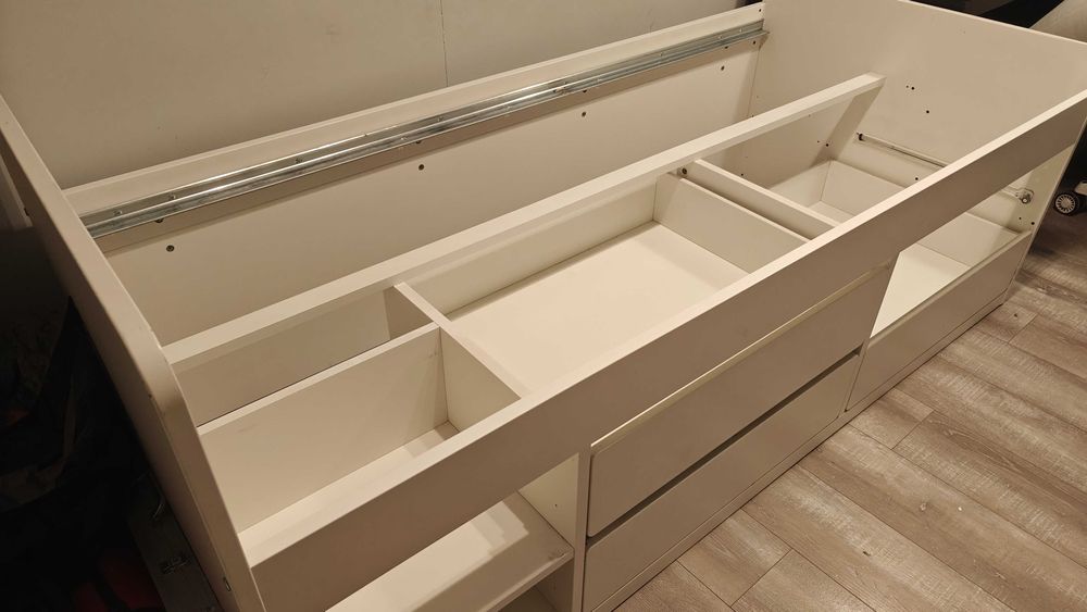 Łóżko IKEA SLÄKT z szufladami, 90x200, białe