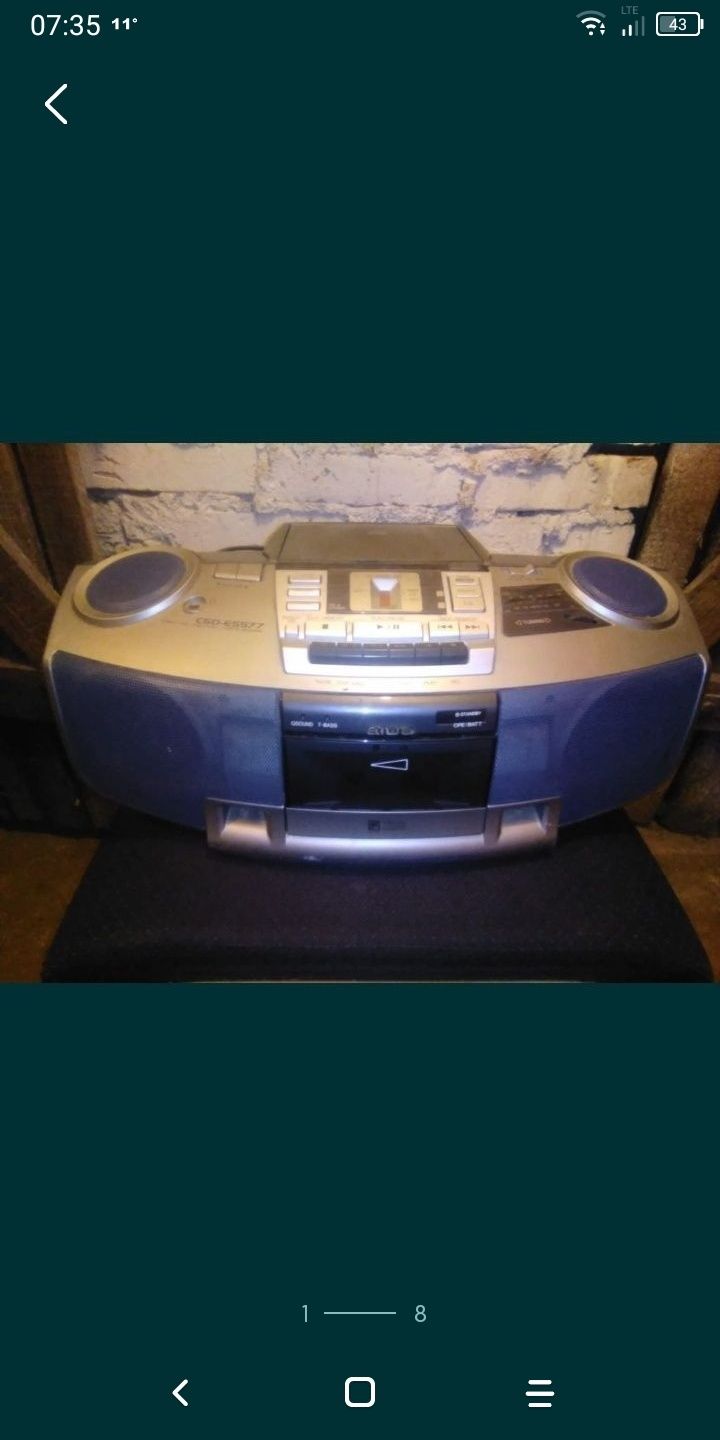 Aiwa-Panasonic radio