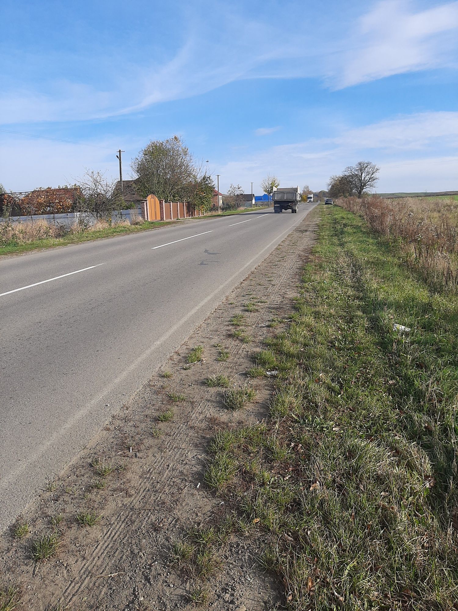 Терміново ! Ділянка в районі м.Чернівці ( Остриця ), біля 6 га