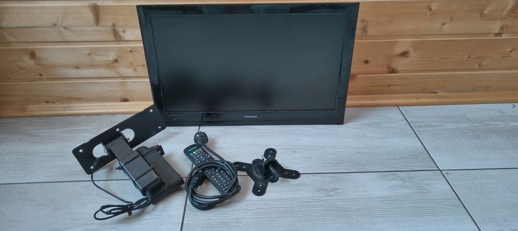 TV do campingu 15"