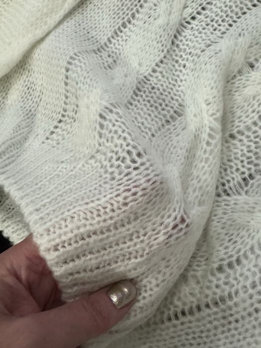 Белоснежный, нежный, воздушный женский свитер, новый