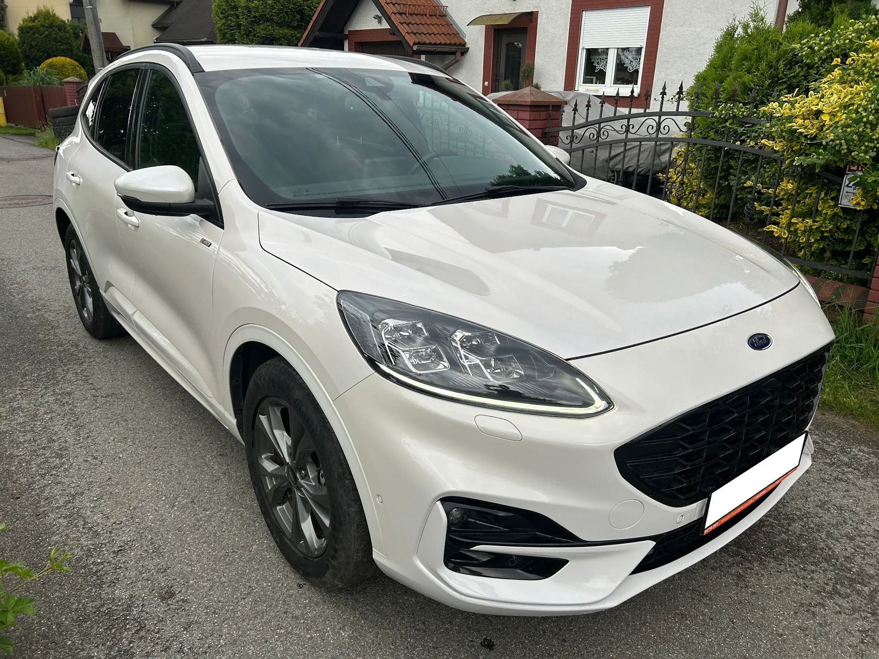 Ford Kuga 2.5 Hybrid Plug-In 225 KM ST Line X, VAT 23%
