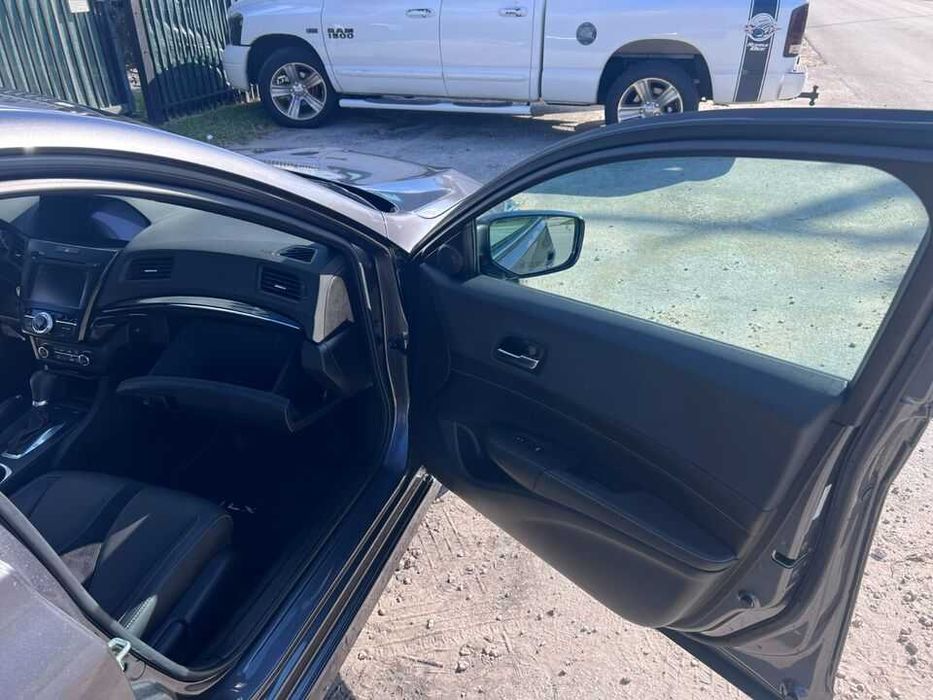 2022    Acura    ILX