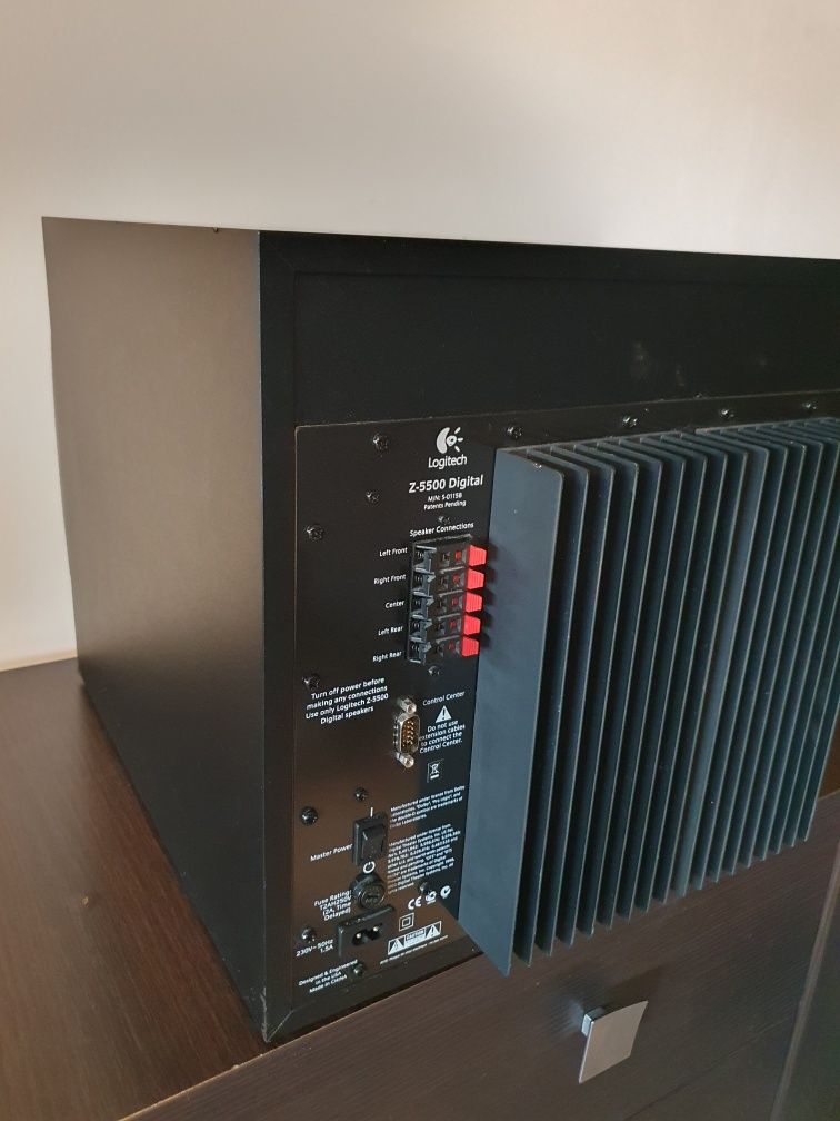 Logitech z5500 subwoofer w 100% sprawny