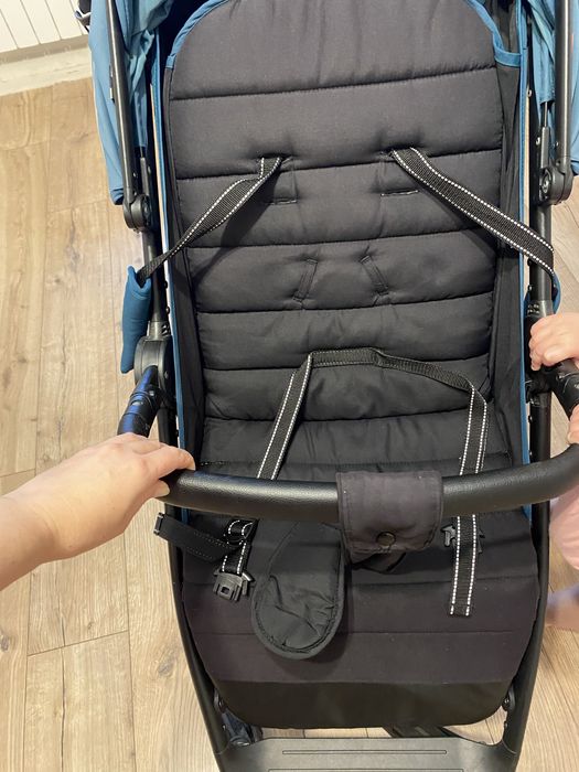 Коляска прогулянкова Carrello Bravo