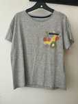 T-shirt cinzenta