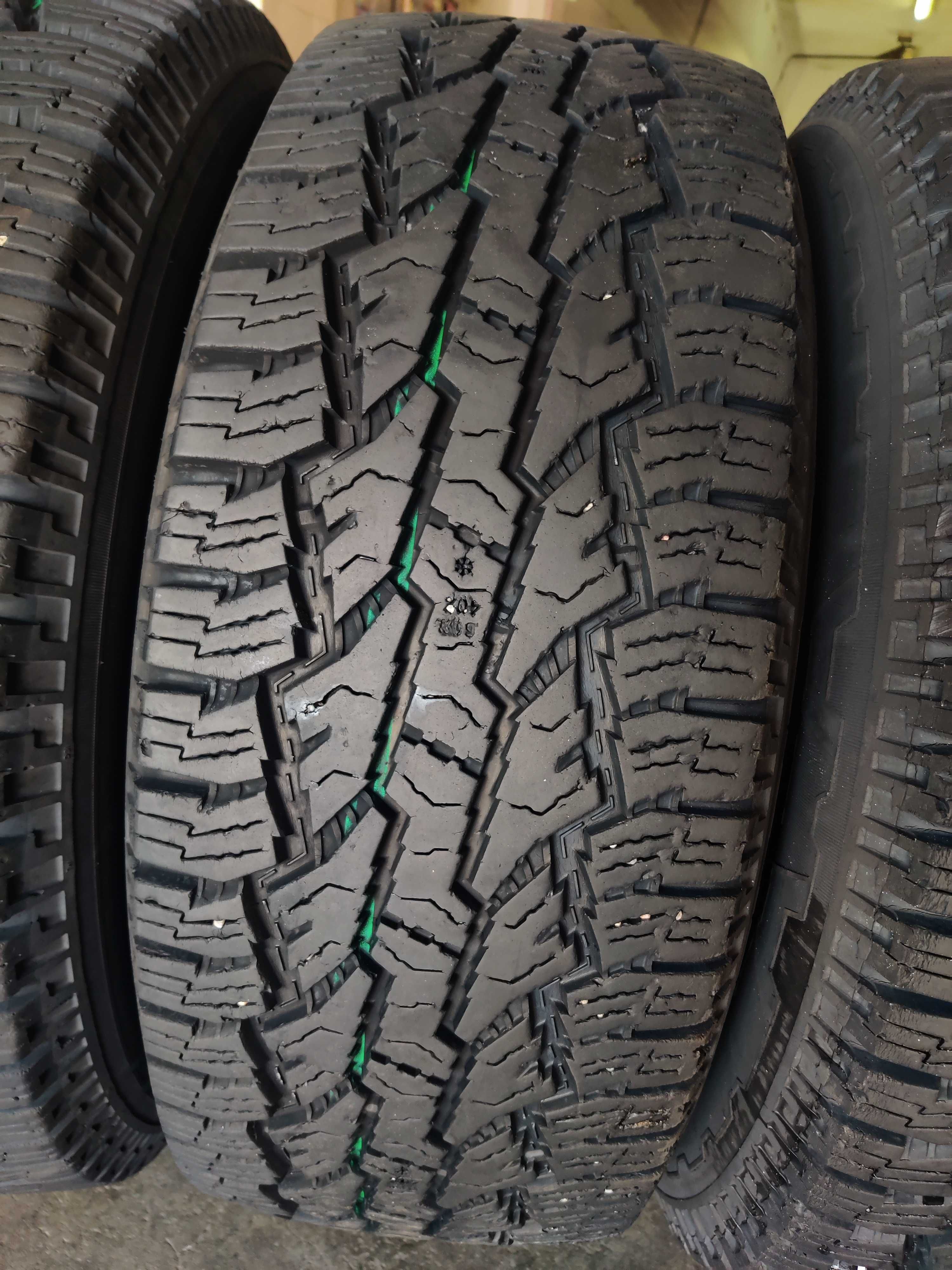R17 315 70 шини всесезонні Nokian Rotiiva AT Plus