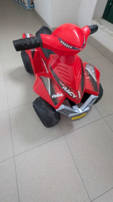 Moto 4 Elétrica Feber Quad Racy - 1 a 3 anos