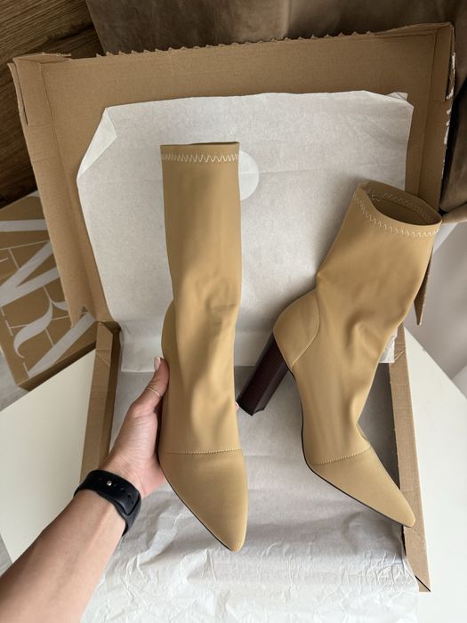 Ботінки черевики на каблуку чобітки ботильйони 37 устілка 24