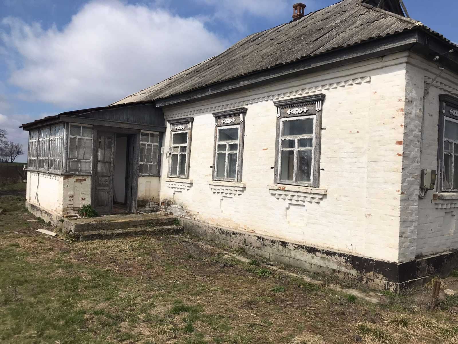 Дім в селі Матусів