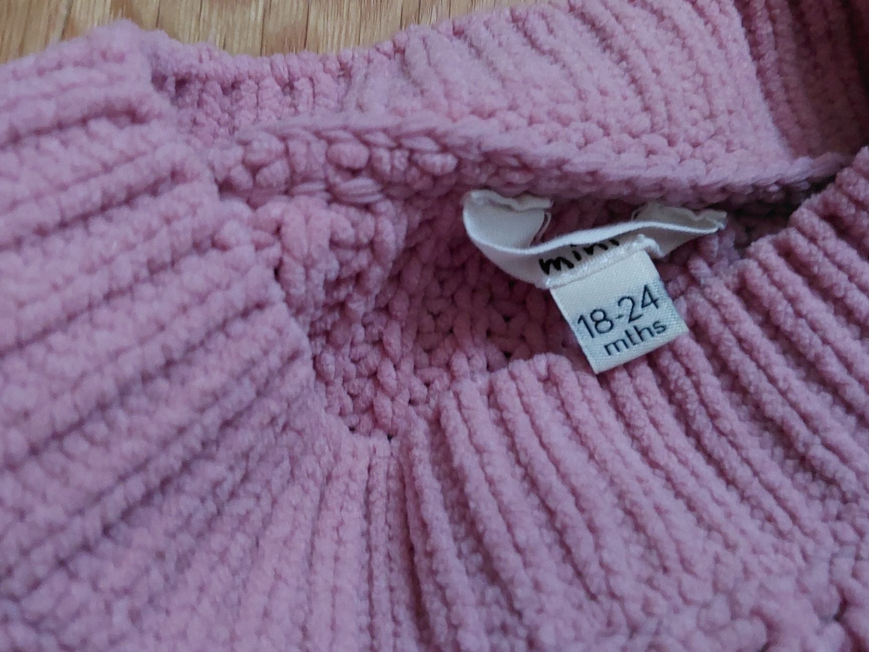 Pudrowy róż różowy sweter swetr sweterek Mini River Island 86 92 rozmi