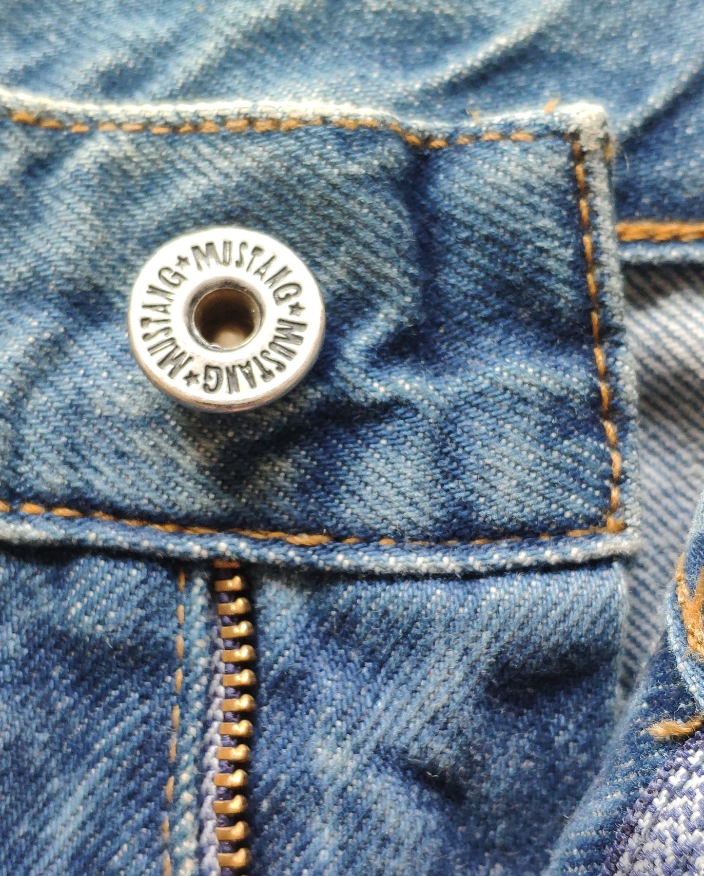 " MUSTANG "  JEANS  продам