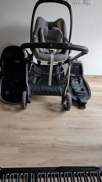 Trio bebé: carrinho, ovo e alcofa + isofix