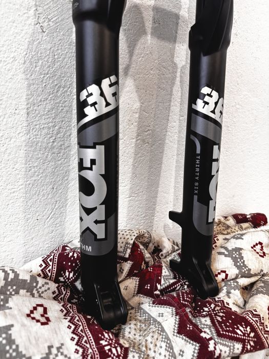 Amortyzator Fox 36 Rhythm Float 160 mm Boost 29”