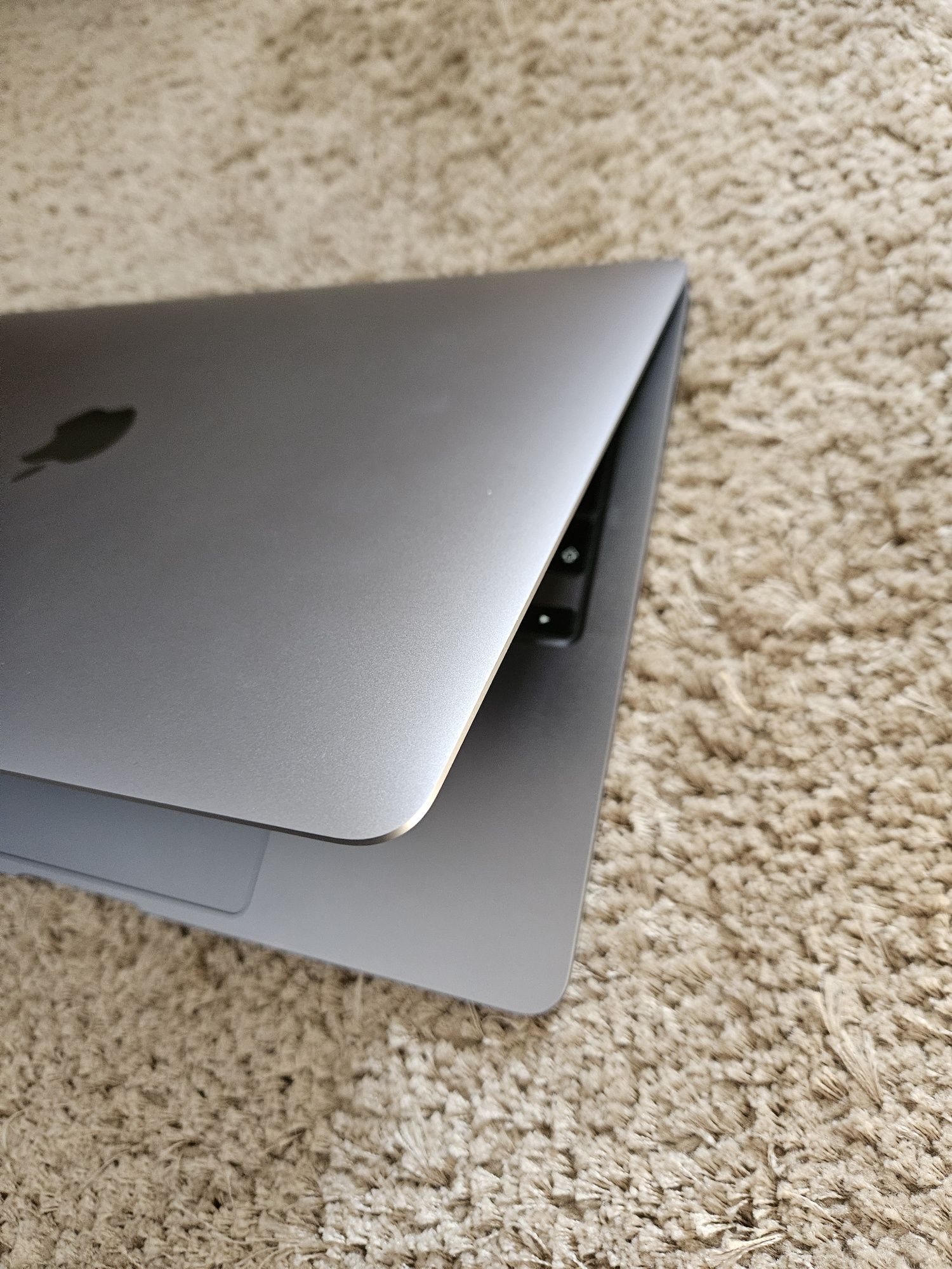 Apple Macbook Air M1 8/256 space gray garantia